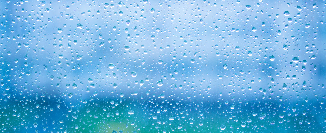 Regndråber på vindue